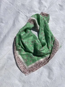 Vintage Green Bohemian Patterned Silk Scarf Headscarf Jaegar - Picture 1 of 9
