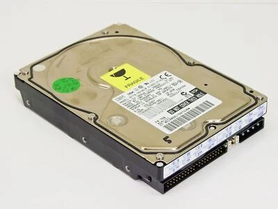 IBM 25L2567 10GB 3.5" IDE Hard Drive - OEM 178548-001 - Image 1 of 4
