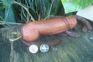 Abridor de Botellas de Pene Tallada en Madera MARRÓN Hecho a Mano 10 - 12 pulgadas Madera Regalo - Imagen 1 de 5