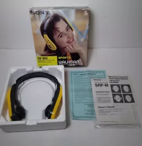 Receptor estéreo Sony Sports Walkman FM SRF-M50 caja original manual papeleo de colección - Imagen 1 de 12