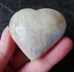 BEAUTIFUL SHIMMERING MOONSTONE (45.7 grams / 47 mm) HEART SHAPE (1) 'FEMININE' - Foto 1 di 7