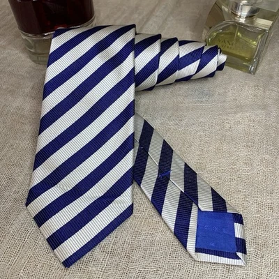 Cravatta di seta HUGO BOSS Tie CORBATA Crawatta cravate soft silk Italy blu - Imagen 1 de 4