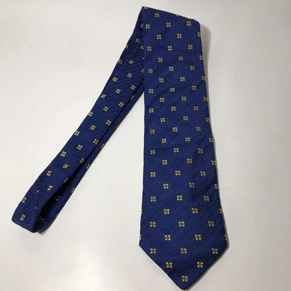 Corbata Burberry London para hombre 100 % seda hecha en Italia flores texturizadas  Foto 1 de 4