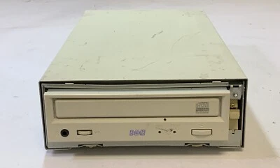 Yamaha CRW6416SX 3-en-1 Grabadora de CD/CD-ROM/CD-ReWriter Unidad Externa "B4A" Foto 1 de 4