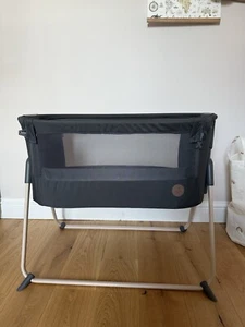 Maxi-Cosi Tori Beyond Bedside Travel Cot, Graphite - Picture 1 of 4