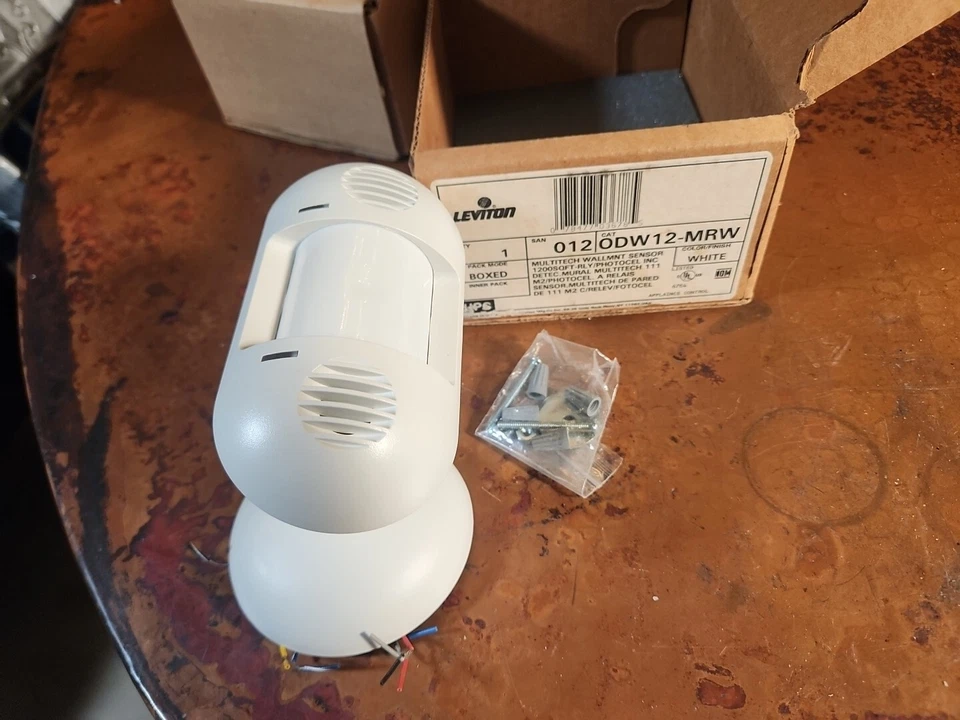  Sensor de movimiento de ocupación Leviton ODW12-MRW  Foto 1 de 4