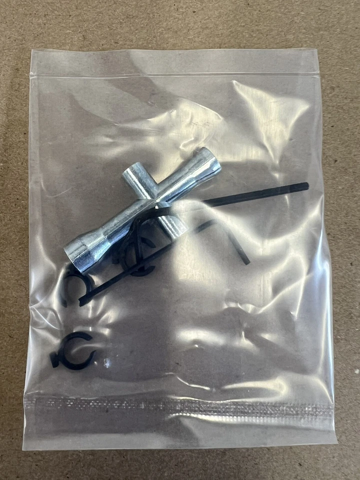 Traxxas TRX4M 1/18 Scale Ford Bronco OEM Tools - Image 1 of 1