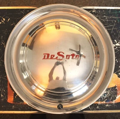Tapacubos DeSoto 1940 a 1950 15" cubierta rueda #1321595 en buen estado Foto 1 de 4