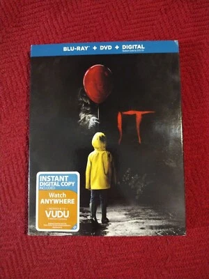 It (Blu-ray/DVD, 2017, 2-Disc Set, With Slipcover) - Image 1 of 3