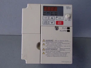 CIMRV7AU41P5 - YASKAWA - CIMR-V7AU41P5 / Variable Speed Drive 3PH 4.8A Used - Picture 1 of 3