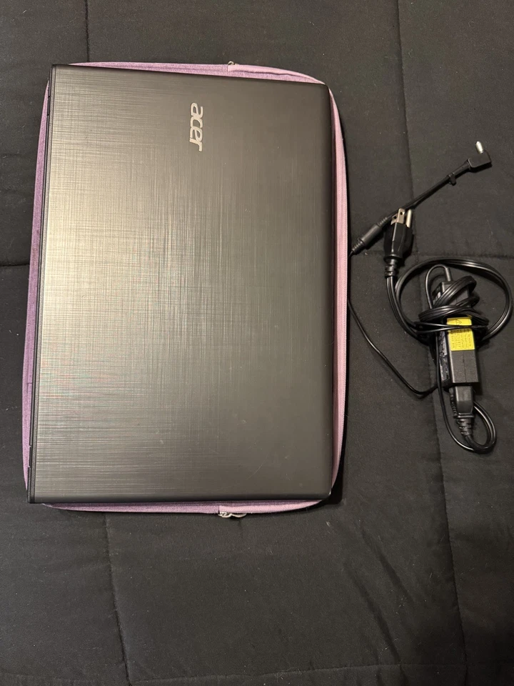 Acer E5-575 Laptop 15.6 Inch Screen Size 4GB DDR4 Memory, 1TB 5400RPM HDD - Image 1 of 4