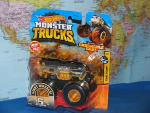 HOT WHEELS MONSTER TRUCKS 5 ALARM GIANT WHEELS #15/75 CRUSHABLE CAR *BRAND NEW* - Picture 1 of 12