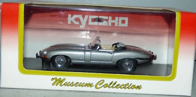 Kyosho 1:43rd scale Jaguar E Type Roadster silver with wire wheels no.03061S - Image 1 of 3