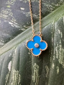 Van Cleef & Arpels Diamond Celestial Blue Sèvres Porcelain Alhambra Neck – N6774 - Picture 1 of 6