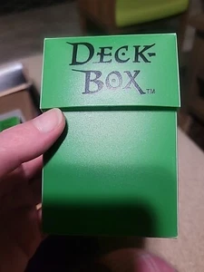Ultra Pro green Deck Box Gaming Playing Card Holder Magic Holds 80 Cards - Picture 1 of 4