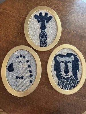 Овальные рамы для вышивания животных Pottery Barn Kids Emily & Merritt Goldleaf - Изображение 1 из 4