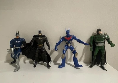 Lot of 4 Batman Action Figures – Mixed Armor Styles DC Comics Kenner Mattel 6” Foto 1 de 4