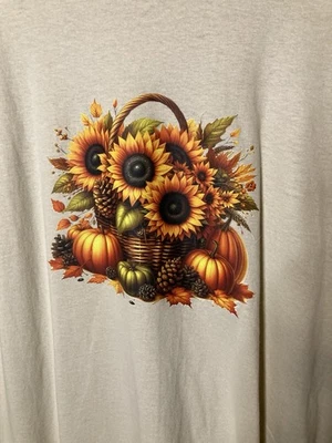 Футболка Gildan размер Large бежевые подсолнухи тыква корзина сосновая шишка осень - Изображение 1 из 3