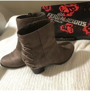 Fergalicious Cute Short Boot with Tie Up Back & Zip Side Size 8 Women’s - Picture 1 of 6