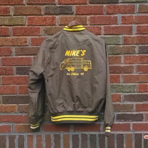 Vintage 1970er Eau Claire, Wisconsin Bomber Werbung Arbeitsjacke Mantel / Small - Bild 1 von 8
