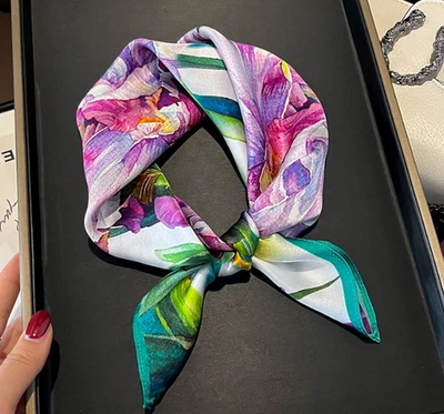 Pañuelo pañuelo 100 % seda morera envolvente estampado de flores púrpuras 21"" pañuelo bufanda Foto 1 de 3