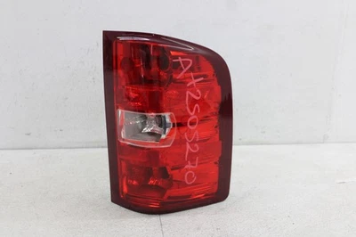 Conjunto de luz trasera derecha lado pasajero doble cabina Chevy Silverado 1500 2013 Foto 1 de 4