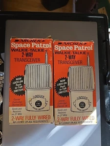 Walkie talkie vintage anni 70 Archer Space Patrol 2 vie radio shack IOB funzionante - Foto 1 di 11