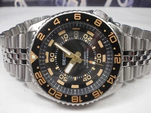 SEIKO 150M DATE DIVERS AUTO MENS WATCH 7002-7000 'BLACK DIVER' (SN 680434) - Picture 1 of 12