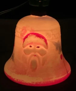 VINTAGE C6 MILK GLASS CHRISTMAS LIGHT BULB - SANTA BELL ‘WORKING’ - Picture 1 of 7