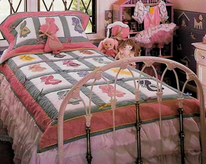 SUNBONNET SUE LIVES! ----- VINTAGE APPLIQUE QUILT PATTERN - Picture 1 of 1