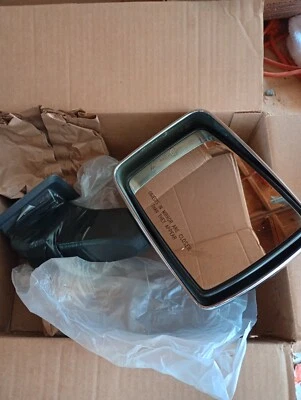 Espejo retrovisor lateral de pasajero cromado genuino GM 20836086 Foto 1 de 4