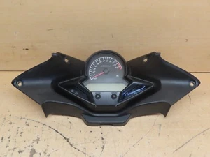 Honda CBR 125 R-F 2015 3 euros - 26.059 millas - relojes - Imagen 1 de 4