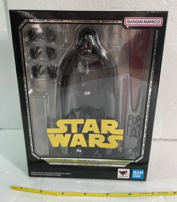 S.H.Figuarts Star Wars Darth Vader Classic Ver. A New Hope Action Figure H 6.5 " - Image 1 of 4