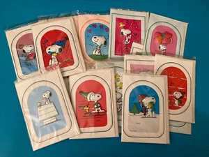 VINTAGE COLLECTION OF 18 BEAUTIFUL SNOOPY 3D POSTCARDS 80'S NEW - Picture 1 of 7