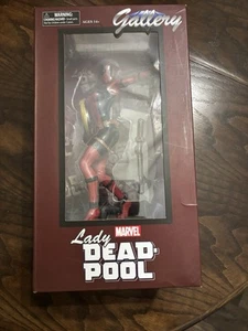 Diamond Select Marvel Gallery Lady DeadPool Figure - Picture 1 of 6