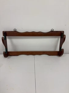 Vintage Massivholz Waffenaufbewahrung Regal Wand Display Halterung hält 2 Gewehre - Bild 1 von 7