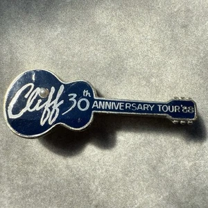 Cliff Richard Badge - Picture 1 of 2