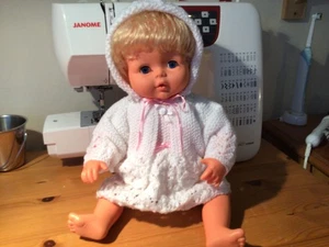 Vintage Tiny Tears Doll - 1970s 3/4 Blond  Hair Blue Eyes . Knitted Clothes - Picture 1 of 4