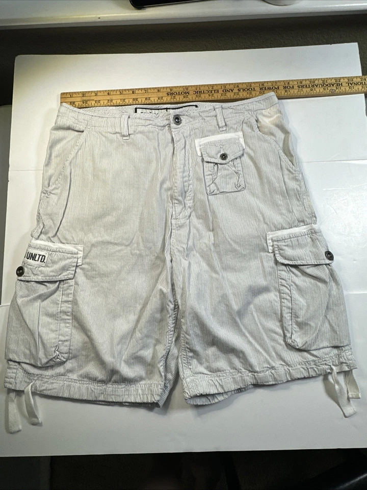 Pantalones Cortos de Carga Ecko Unltd Para Hombres Calce Regular Frente Plano Blanco Talla-34 #0309 Foto 1 de 4
