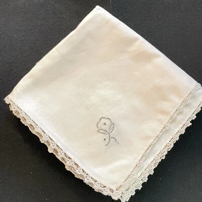 VINTAGE Table Napkins Ivory /Tan Embroidered Flower Lace Trim 14” Lot of 12 - Image 1 of 4