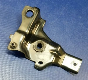 01-04 MAZDA TRIBUTE FRONT RIGHT RADIATOR SUPPORT CONDENSER MOUNT BRACKET # 71575 - Bild 1 von 4