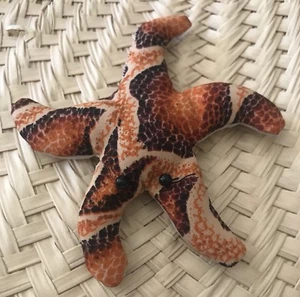 3.5 pulgadas "Beanbag" STARFISH Multi-Color Orange & Black Fabric w / Nude Underside - Imagen 1 de 2