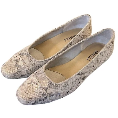 Ballet para mujer Van Eli Caripo dorado estampado serpiente 6M Foto 1 de 4