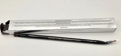 Cepillo difuminador Lancome de doble extremo Foto 1 de 2