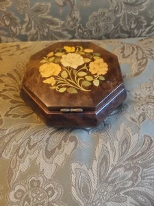 Vintage Sorrento Italian Inlaid Octagonal Wooden Music Jewelry Box - Picture 1 of 24