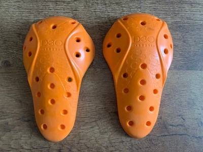 D30 ELBOW ARMOUR PROTECTION - LEVEL 2  - Image 1 of 2