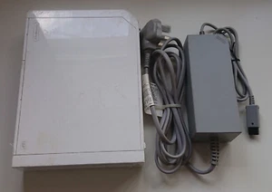 Retro Vintage Nintendo Wii Console & Lots of Extras + 4 Game CDs - Fully Working - Afbeelding 1 van 24