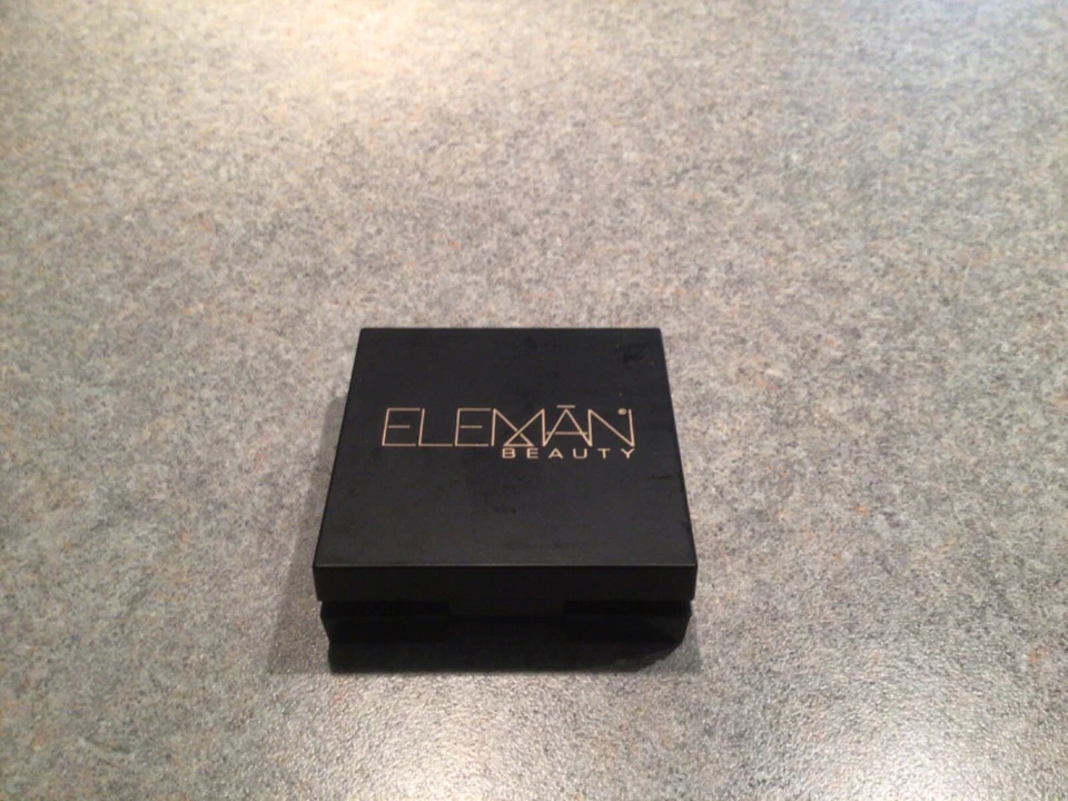 Eleman Beauty Eyeshadow Duo "Illuminate & Amalfi" 2.1g / 0.07oz - Image 1 of 2