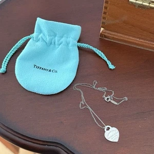 Return to Tiffany® Heart Tag Pendant Necklace in Sterling Silver on a 16” Chain - Picture 1 of 3