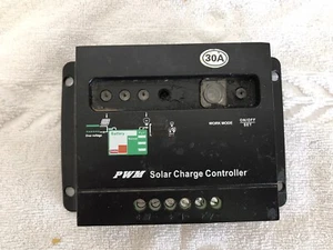 30A PWM Solar Charge Controller - Picture 1 of 8
